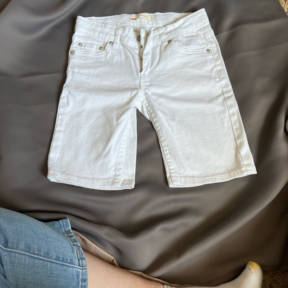 Levi's Crisp White Bermuda Shorts